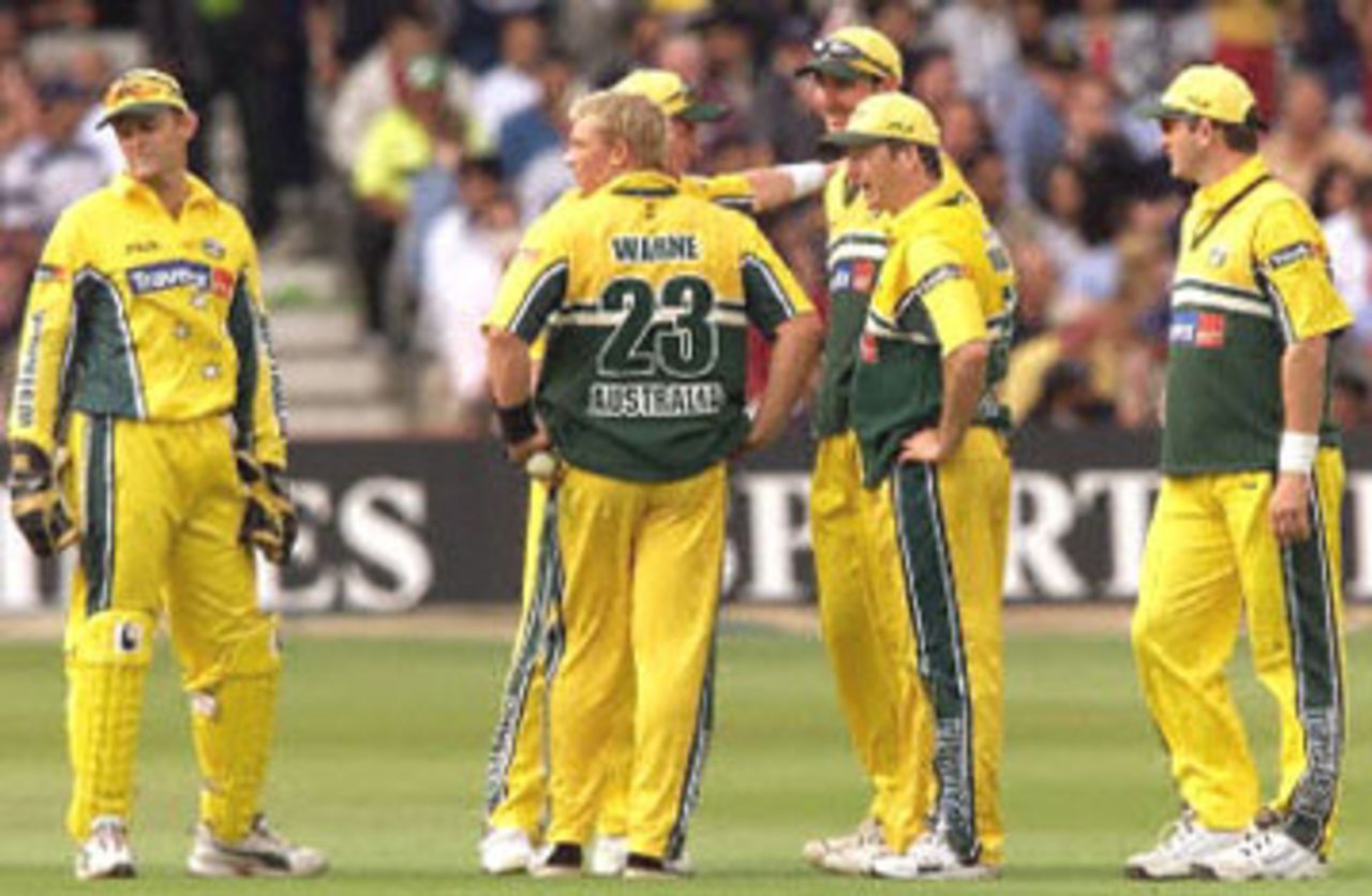Steve Waugh  speaks to the umpires before he leads his team off the field, 8th ODI at Trent Bridge, 19 June 2001.