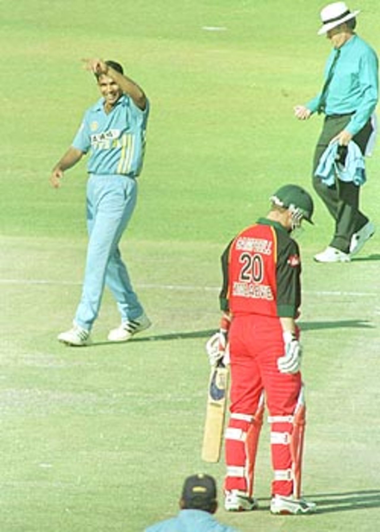 27 June 2001: Coca-Cola Cup (Zimbabwe) 2001, 3rd Match, Zimbabwe v India, Queens Sports Club, Bulawayo