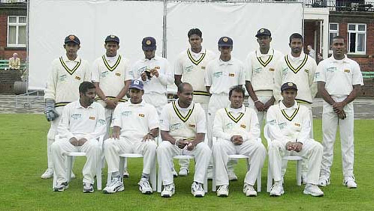 Back Row ; Prassan Jayawardene, Thilan Samaraweera, Kumar Sangakarra, Dilhara Fernando, Upal Chandana, Eric Upashantha, Russel Arnold and Ruchira Perera.