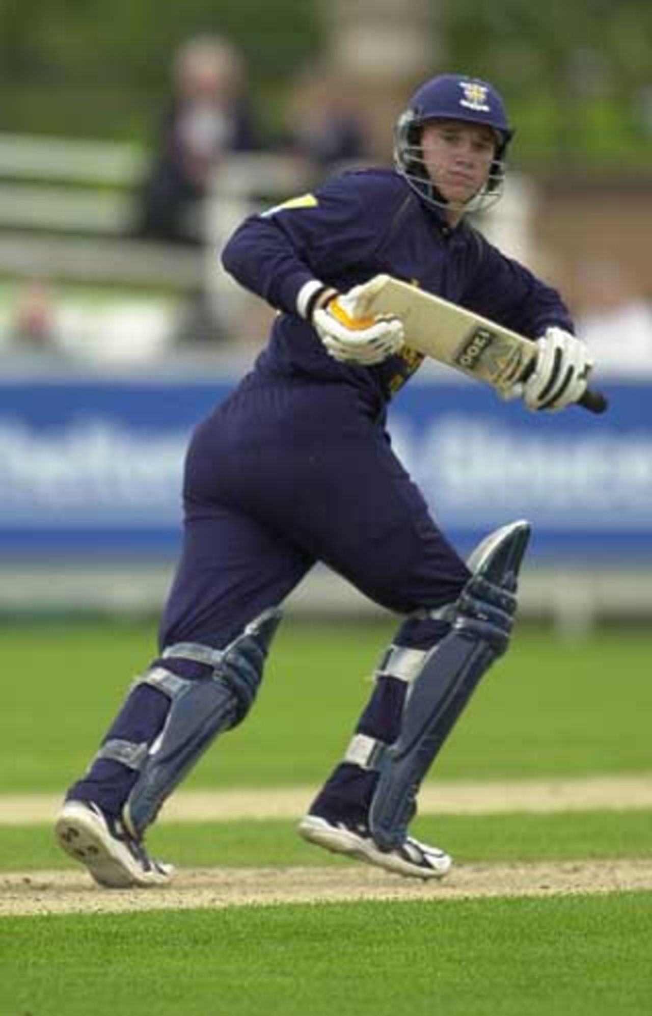 Durham's Gary Pratt with a turn to the leg side in the Durham innings, Durham v Worcs, NUL 16 Jun 2002
