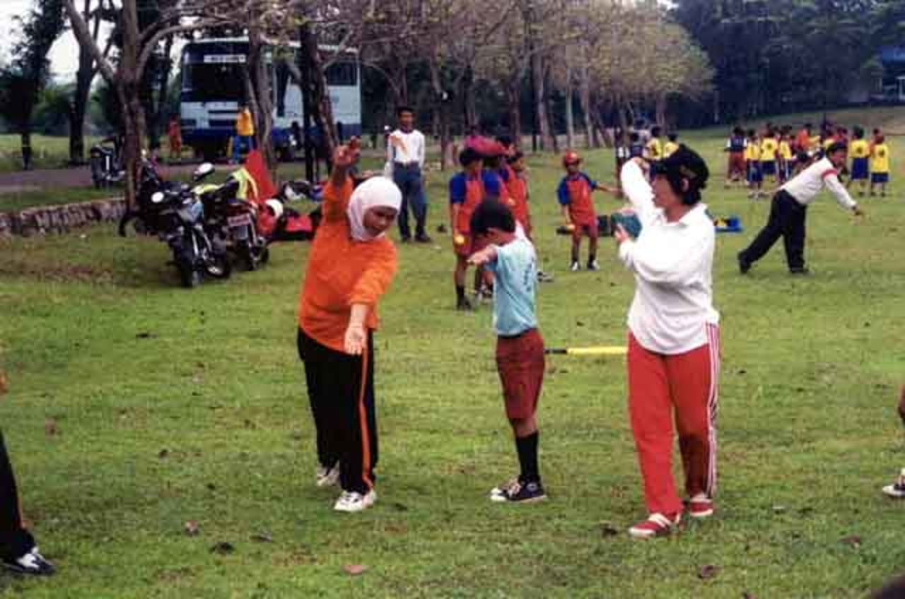 Jakarta teachers coaching schoolchildren