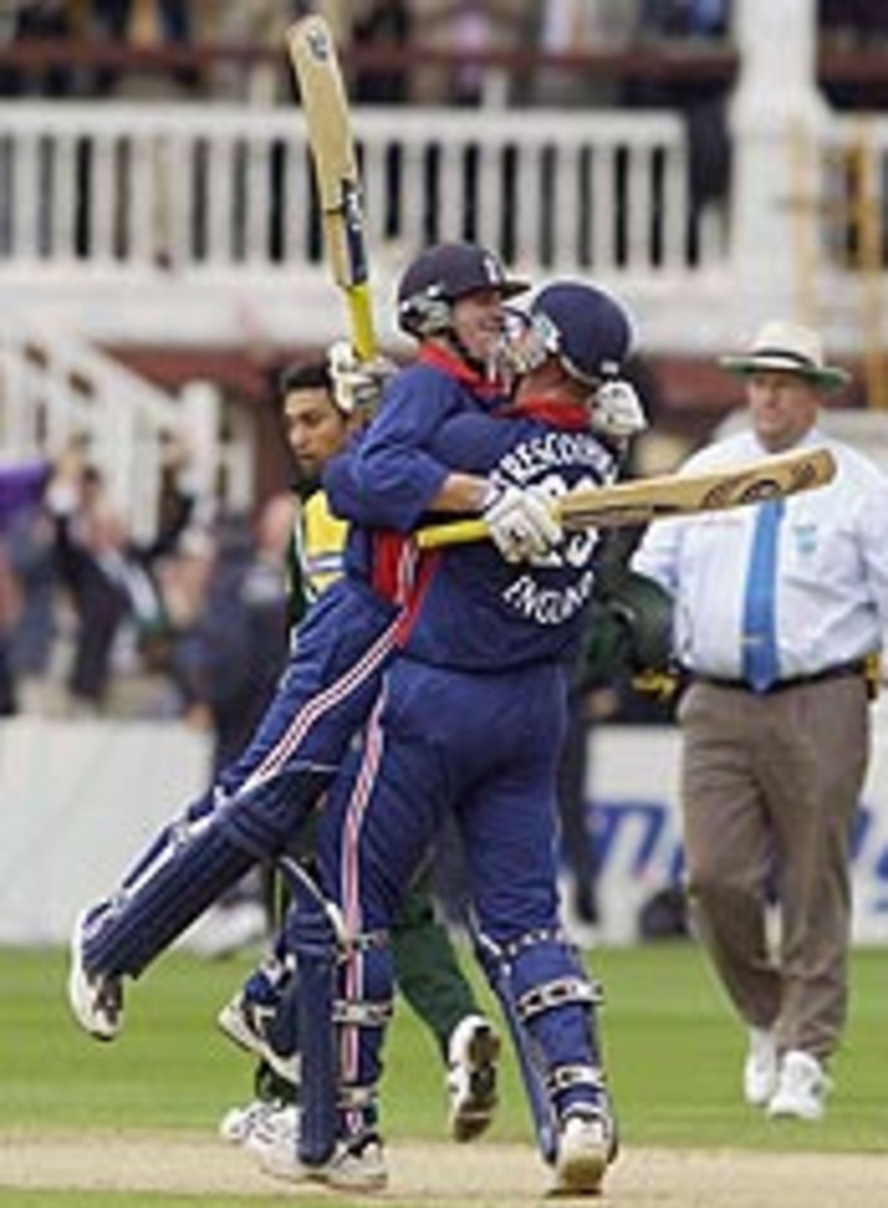 Marcus Trescothick and Chris Read celebrate a thrilling victory in the NatWest Challenge