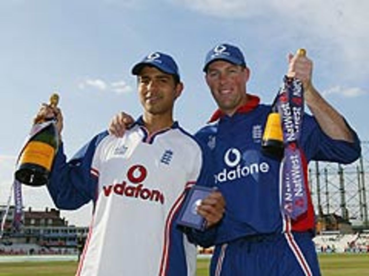 Vikram Solanki and Marcus Trescothick post match, England v South Africa, The Oval, June 28, 2003