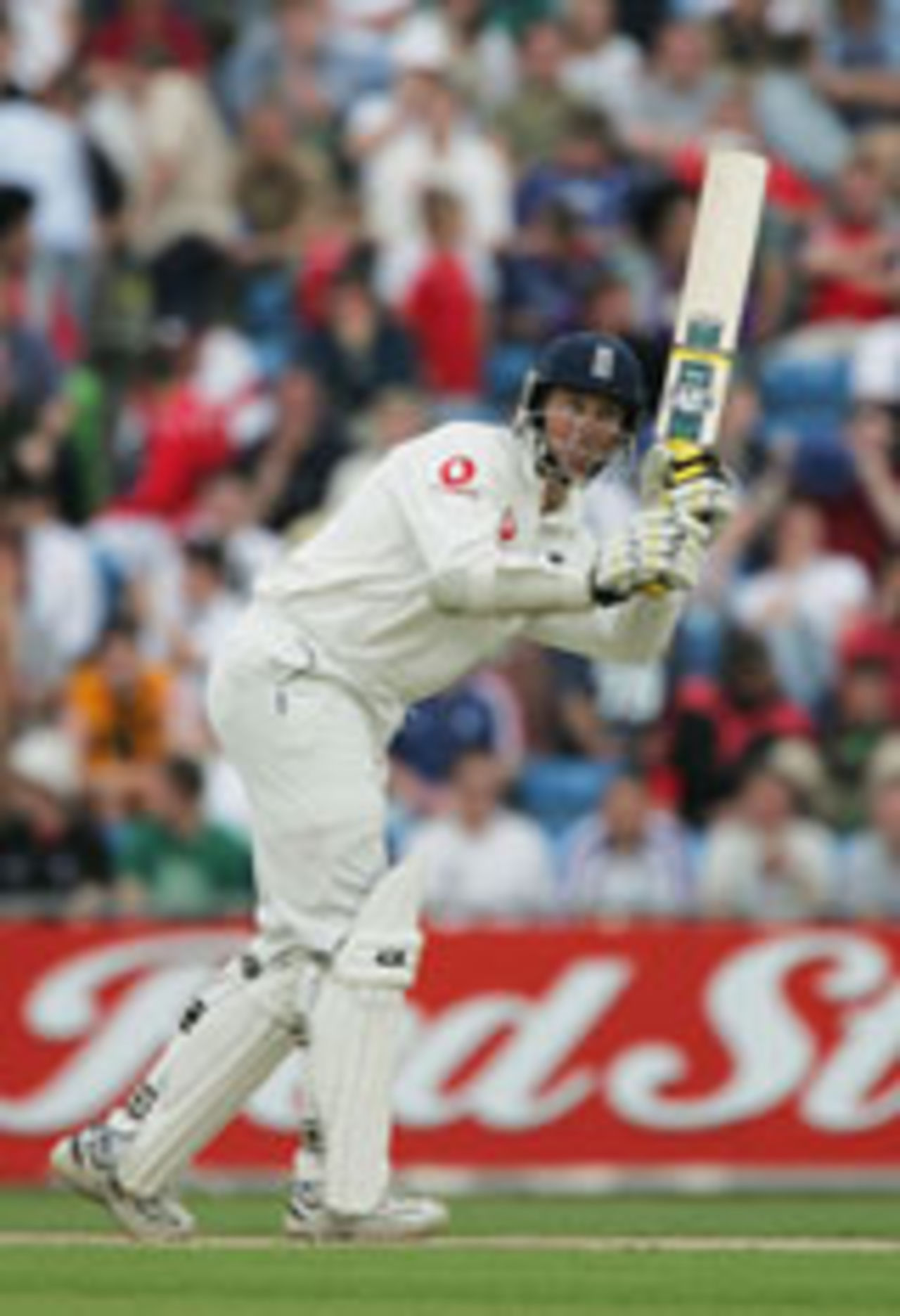 Marcus Trescothick pulls, England v New Zealand, 2nd Test, Headingley, June 5, 2004