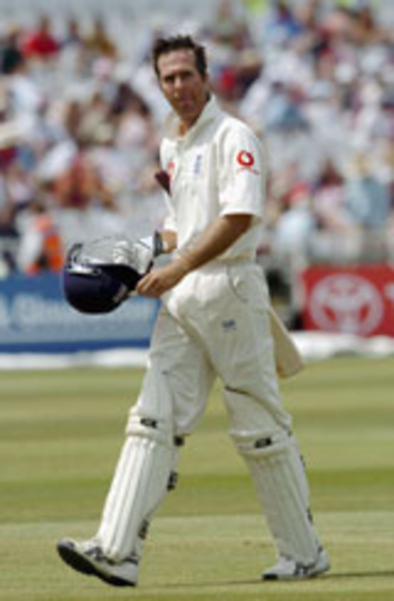Michael Vaughan heads back to the pavilion, England v New Zealand, 3rd Test, Trent Bridge, June 13, 2004