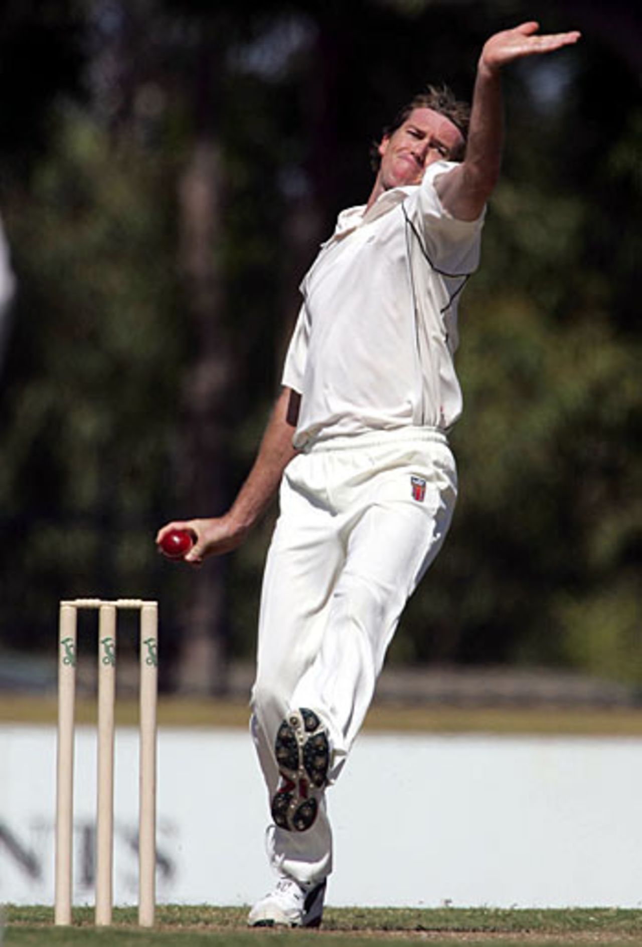 Glenn McGrath bowling against the Sri Lankans, Northern Territory Chief Minister's XI v Sri Lankans, Darwin, June 25, 2004