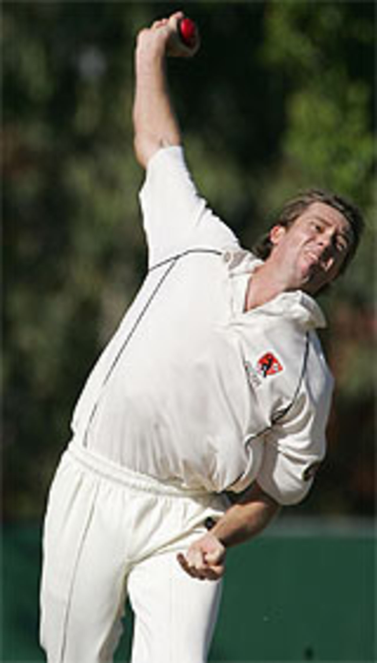 Glenn McGrath in action, NTCM XI v Sri Lankans, 4th day, tour game, Darwin, June 27, 2004