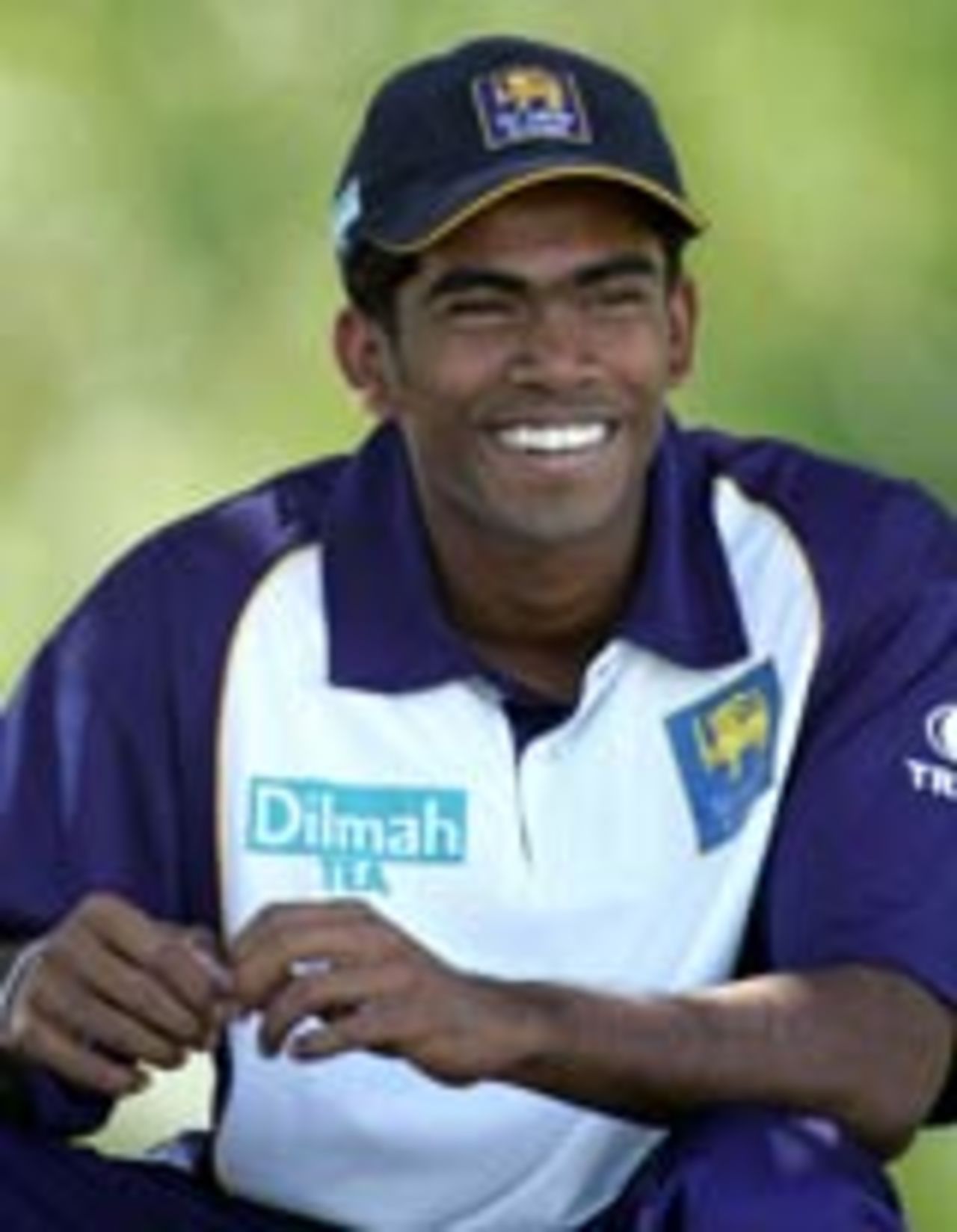 Lasith Malinga of Sri Lanka relaxes at practice ahead of the first Test against Australia, Darwin, June 29, 2004
