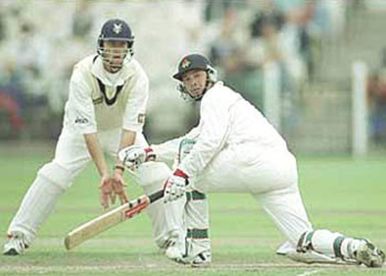 Warren Hegg plays the sweep as silly point looks on, PPP healthcare County Championship Division One, 2000, Lancashire v Yorkshire, Old Trafford, Manchester, 29Jun-02Jul 2000 (Day 2).