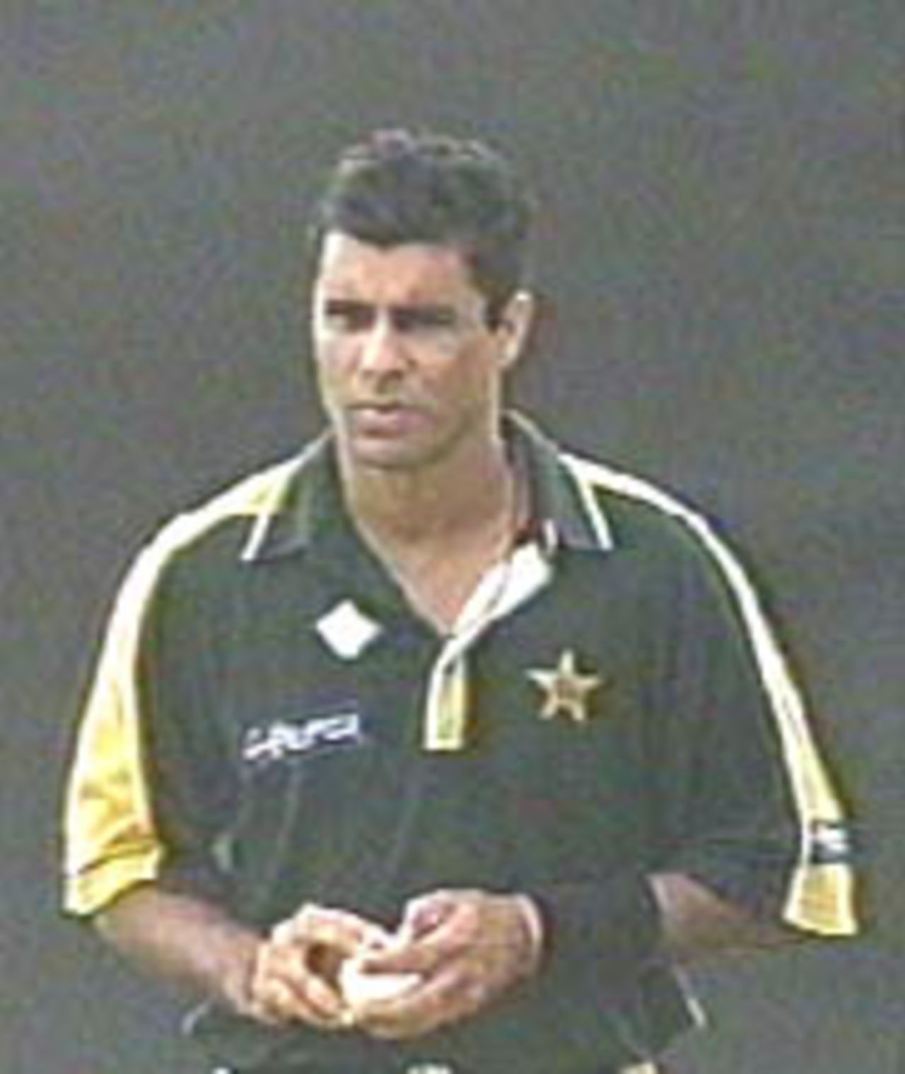 Waqar Younis during the course of the 3rd one-day match in the Singer Triangular Series in Colombo on 8th July 2000.