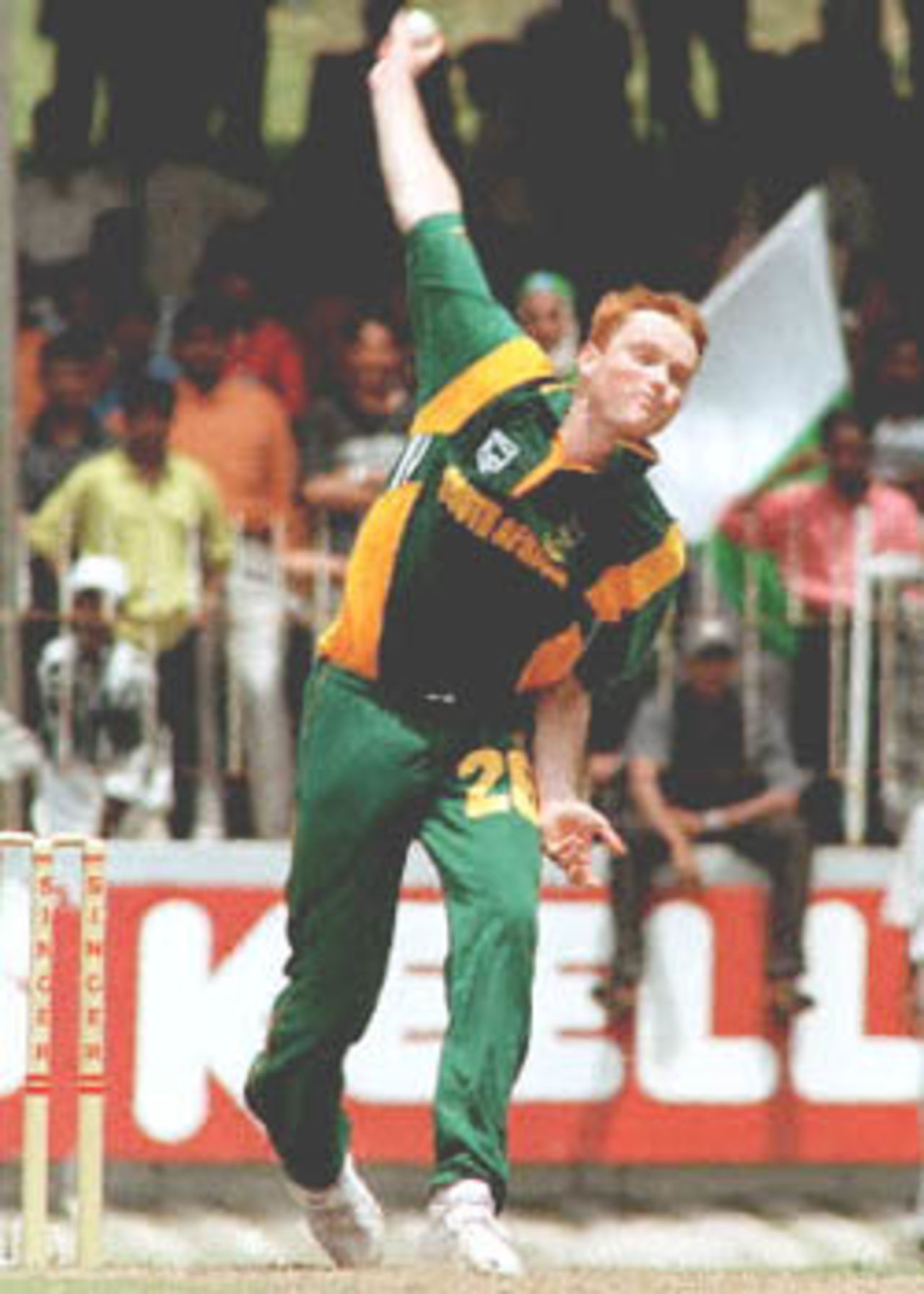 South African bowler David Terbrugge bowls against Pakistan in the Singer Triangular series in the Sri Lankan capital Colombo. Terbrugge took four wickets for 20 giving South Africa a seven-wicket victory to take them to the finals with Sri Lanka. Singer Triangular Series, 2000/01, 6th Match, Pakistan v South Africa, Sinhalese Sports Club Ground, Colombo, 12 July 2000.