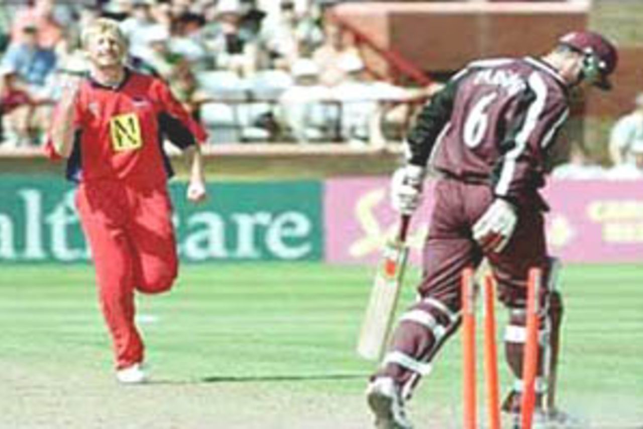 Glen Chapple celebrates after bowling out Parsons, National League Division One, 2000, Somerset v Lancashire, County Ground, Taunton, 16 July 2000.