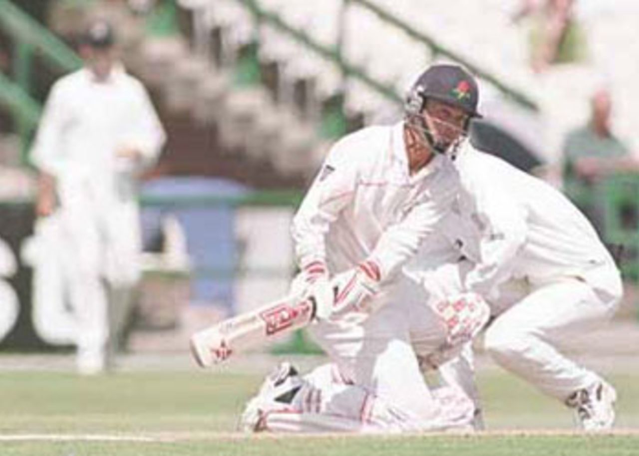 Lloyd executes the reverse sweep, PPP healthcare County Championship Division One, 2000, Lancashire v Durham, Old Trafford, Manchester 19-22 July 2000 (Day 3).