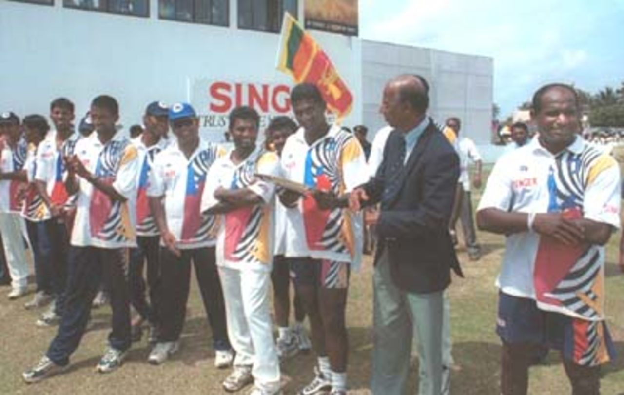 The joyous Sri Lankan team at the presentation ceremony. South Africa in Sri Lanka 2000/01, 1st Test, Sri Lanka v South Africa Galle International Stadium, 20-24 July 2000. (Day 4)