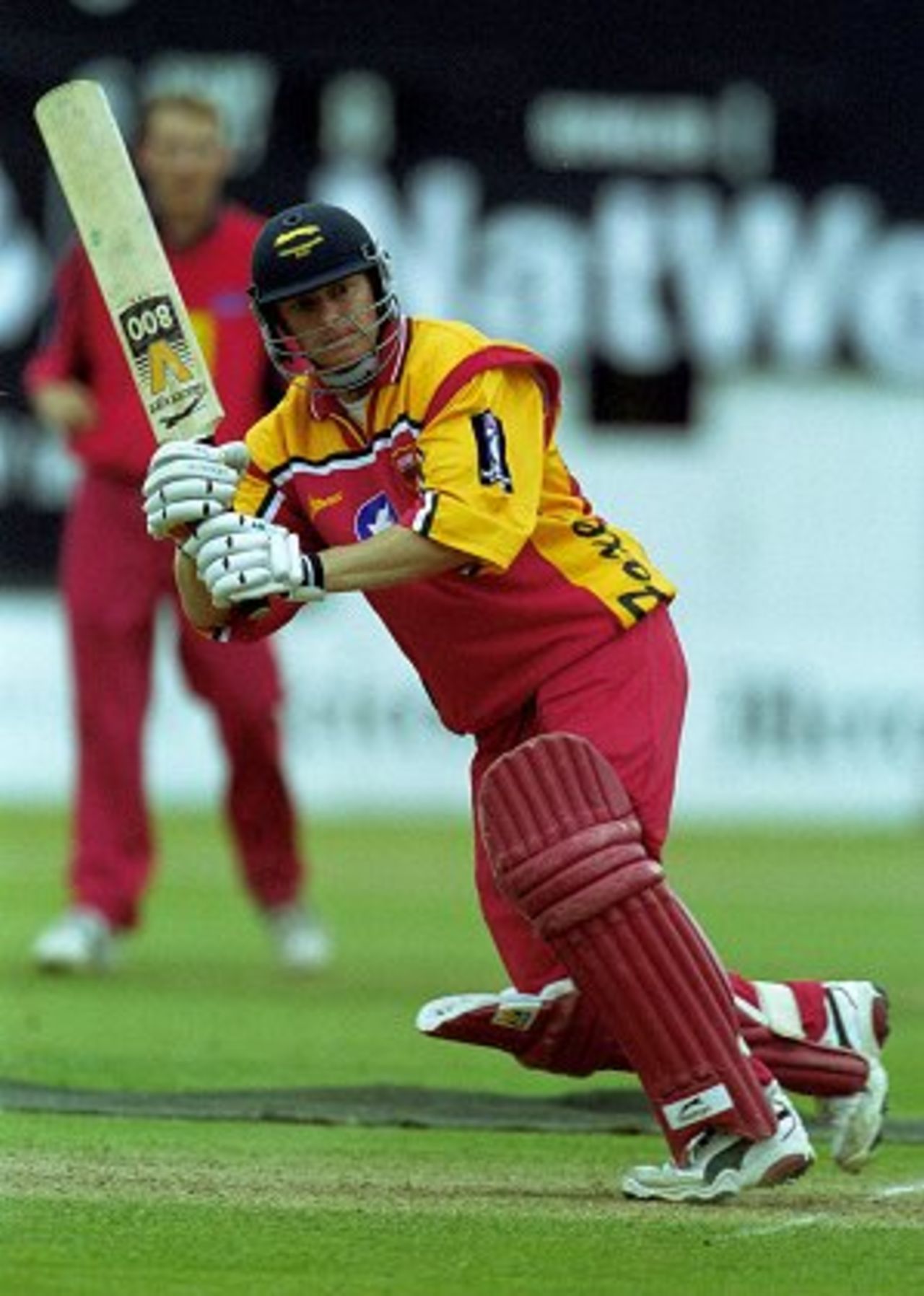23 Jul 2000: Ben Smith of Leicestershire Foxes on his way to 54 not out against Lancashire Lightning in the Norwich Union NCL Division One match at Leicester.