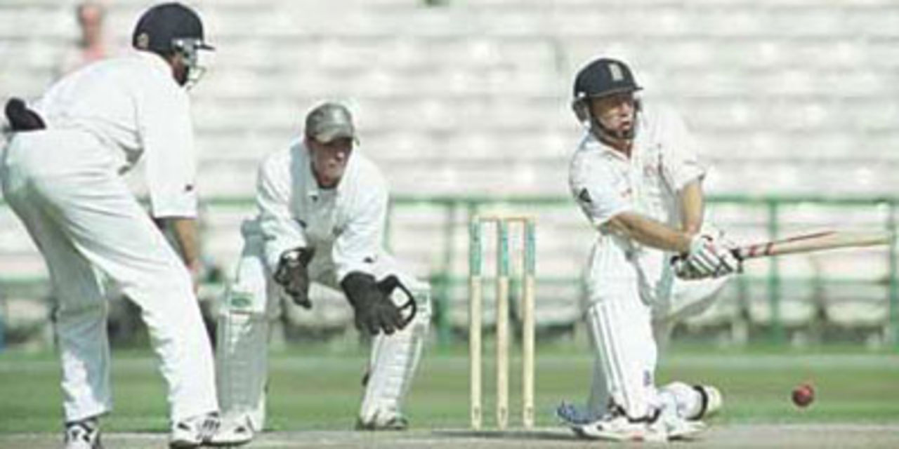 Atherton plays the sweep to good effect, PPP healthcare County Championship Division One, 2000, Lancashire v Durham, Old Trafford, Manchester 19-22 July 2000 (Day 4).