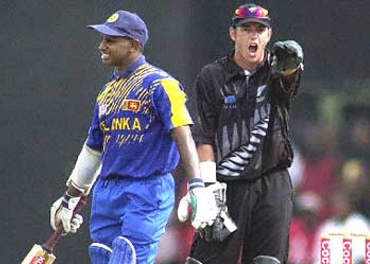 18 July 2001: Coca-Cola Cup (Sri Lanka) 2001, 1st Match, New Zealand v Sri Lanka, R.Premadasa Stadium, Khettarama, Colombo (day/night)