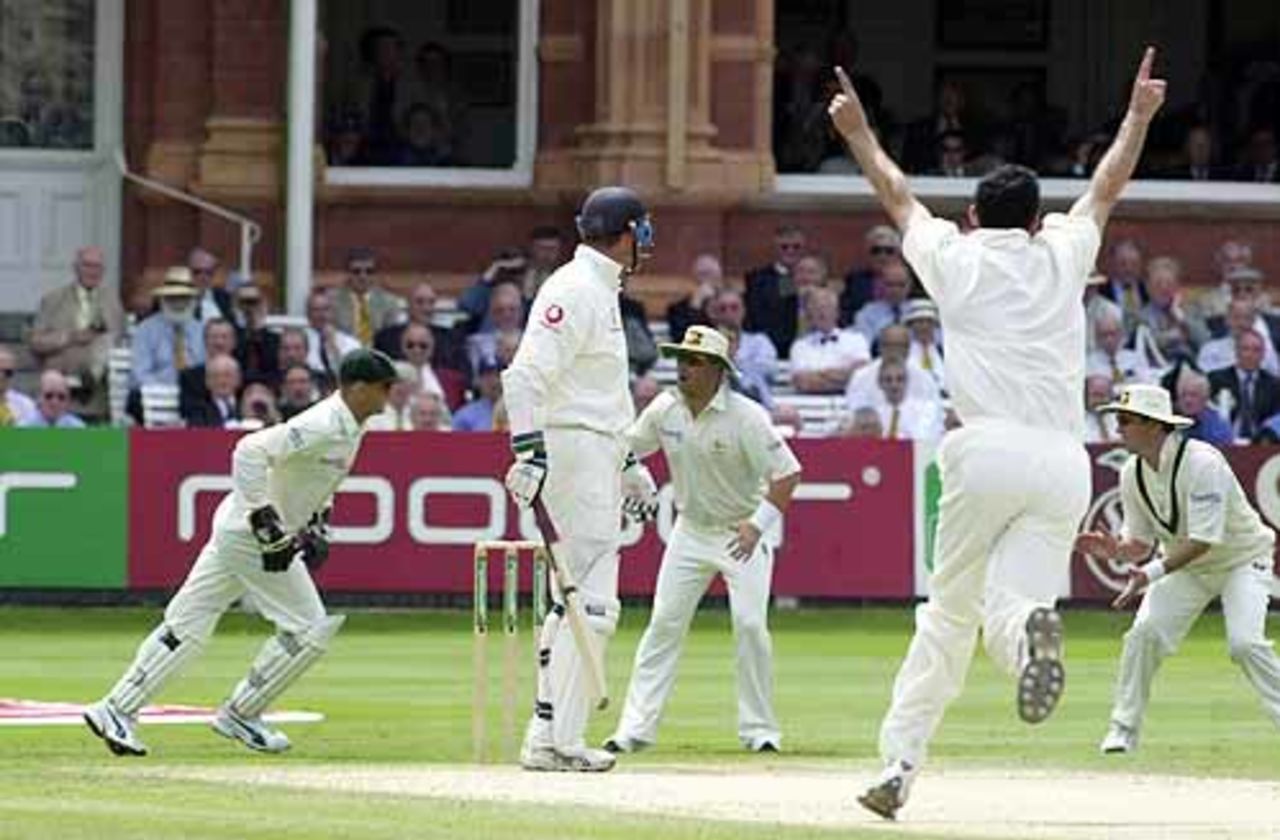 Trescothick is caught Gilchrist bowled Gillespie, England v Australia, The Ashes 2nd npower Test, Lords, 19-23 July 2001