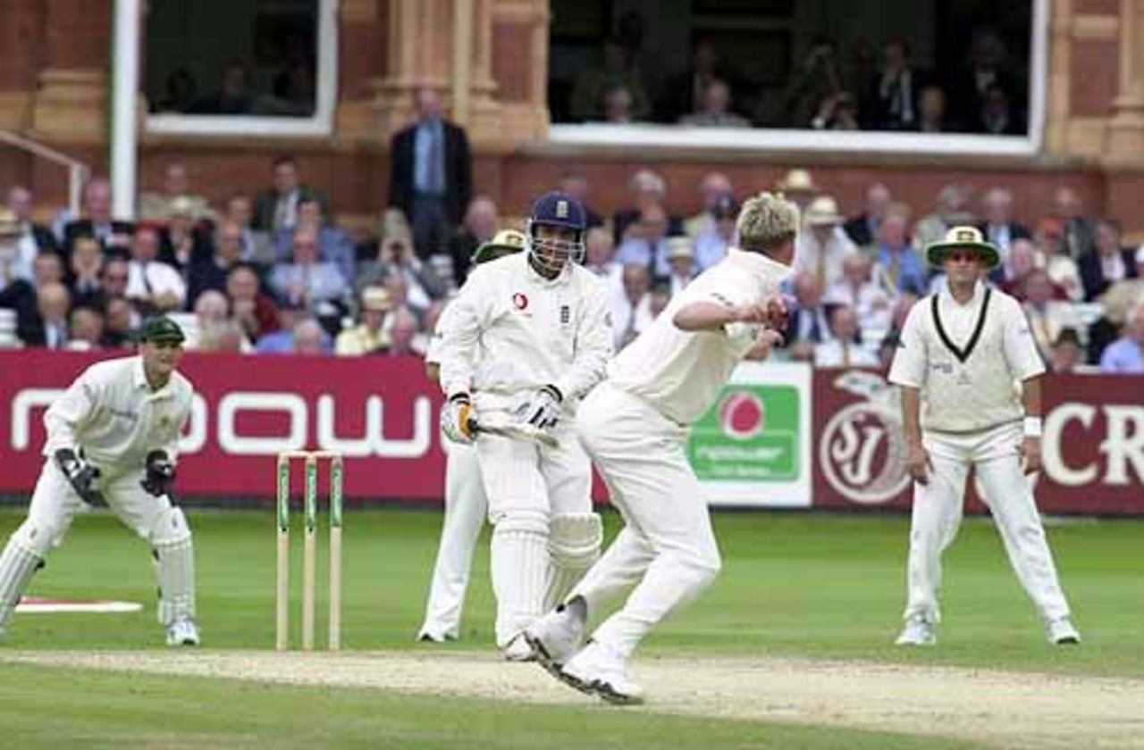 Bowler Lee shapes to throw down the stumps of Butcher, England v Australia, The Ashes 2nd npower Test, Lords, 19-23 July 2001