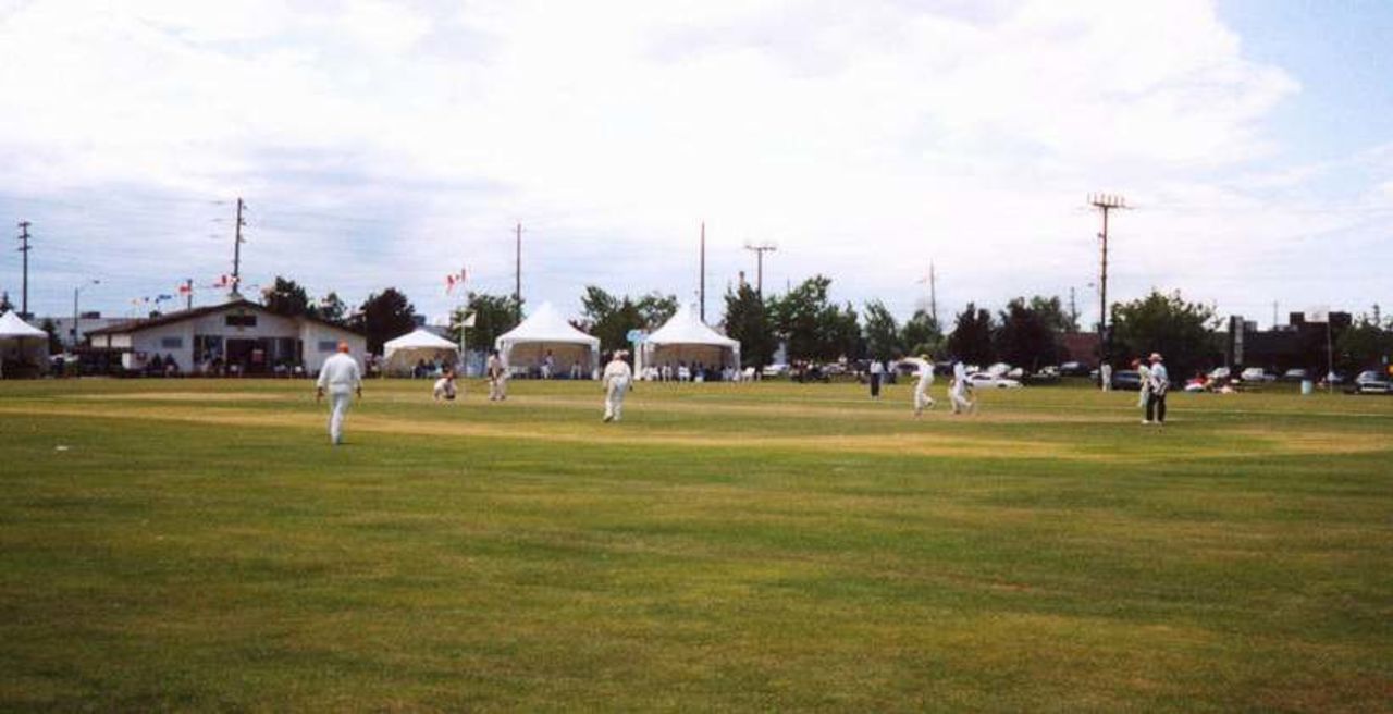 Netherlands in the field against Fiji. Ajax CC, ICC Trophy 2001