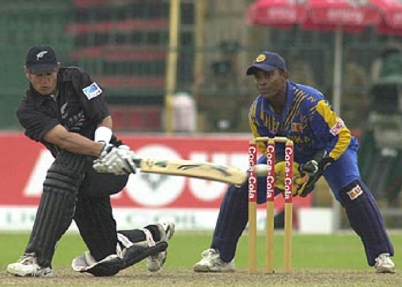 25 July 2001: Coca-Cola Cup (Sri Lanka) 2001, 4th Match, New Zealand v Sri Lanka, R.Premadasa Stadium, Khettarama, Colombo