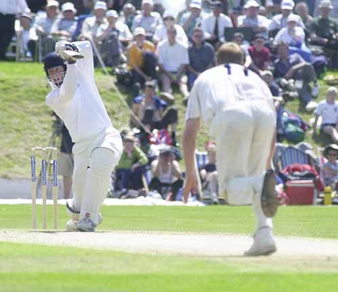 Gough drives Andy Flintoff for 2 runs, C+G Quarter Final, Blackpool, 25 Jul 2001