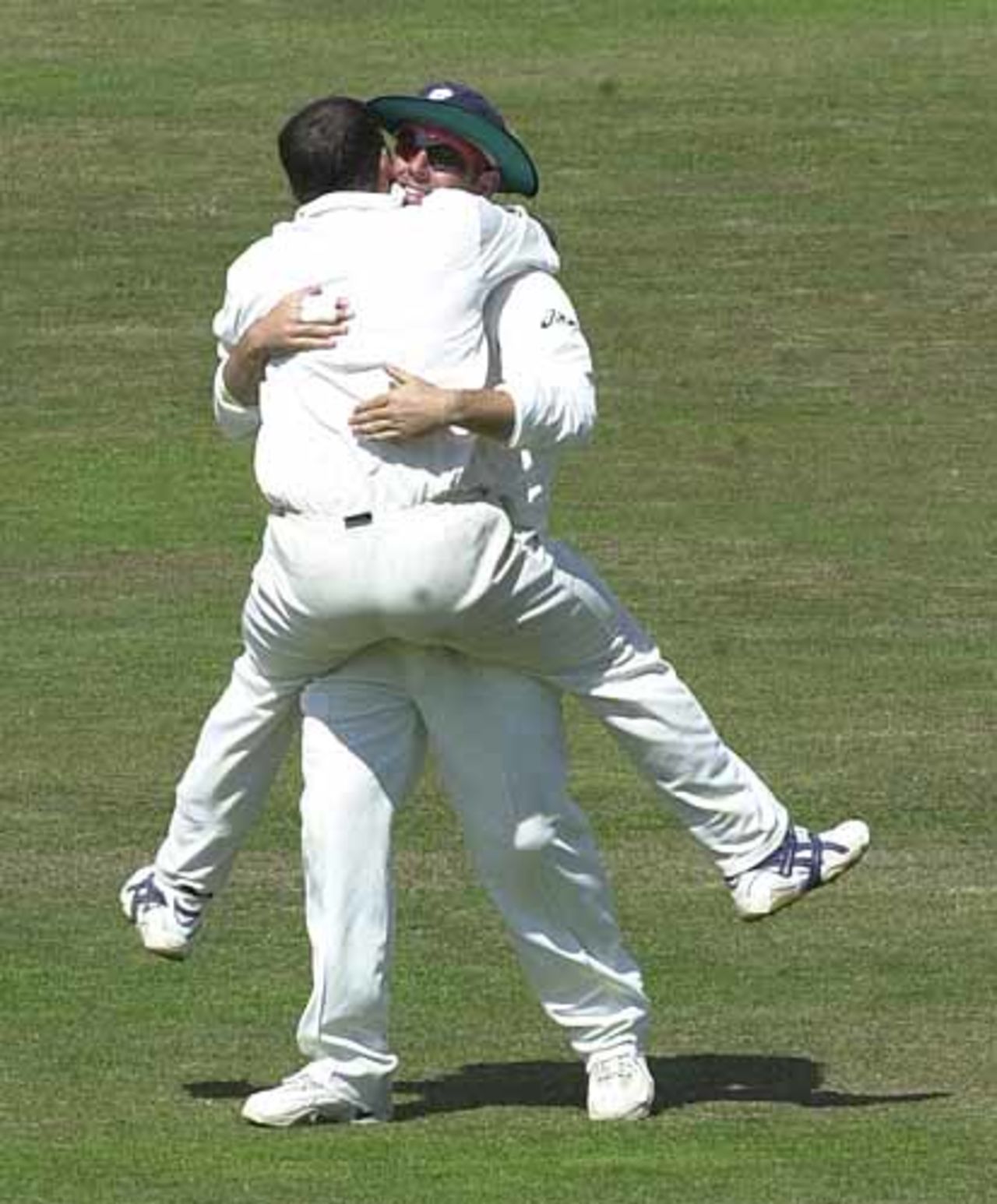 Lehmann and Gough embrace after Gough has got Scuderi out, CricInfo Championship, 27th July 2001, Leeds