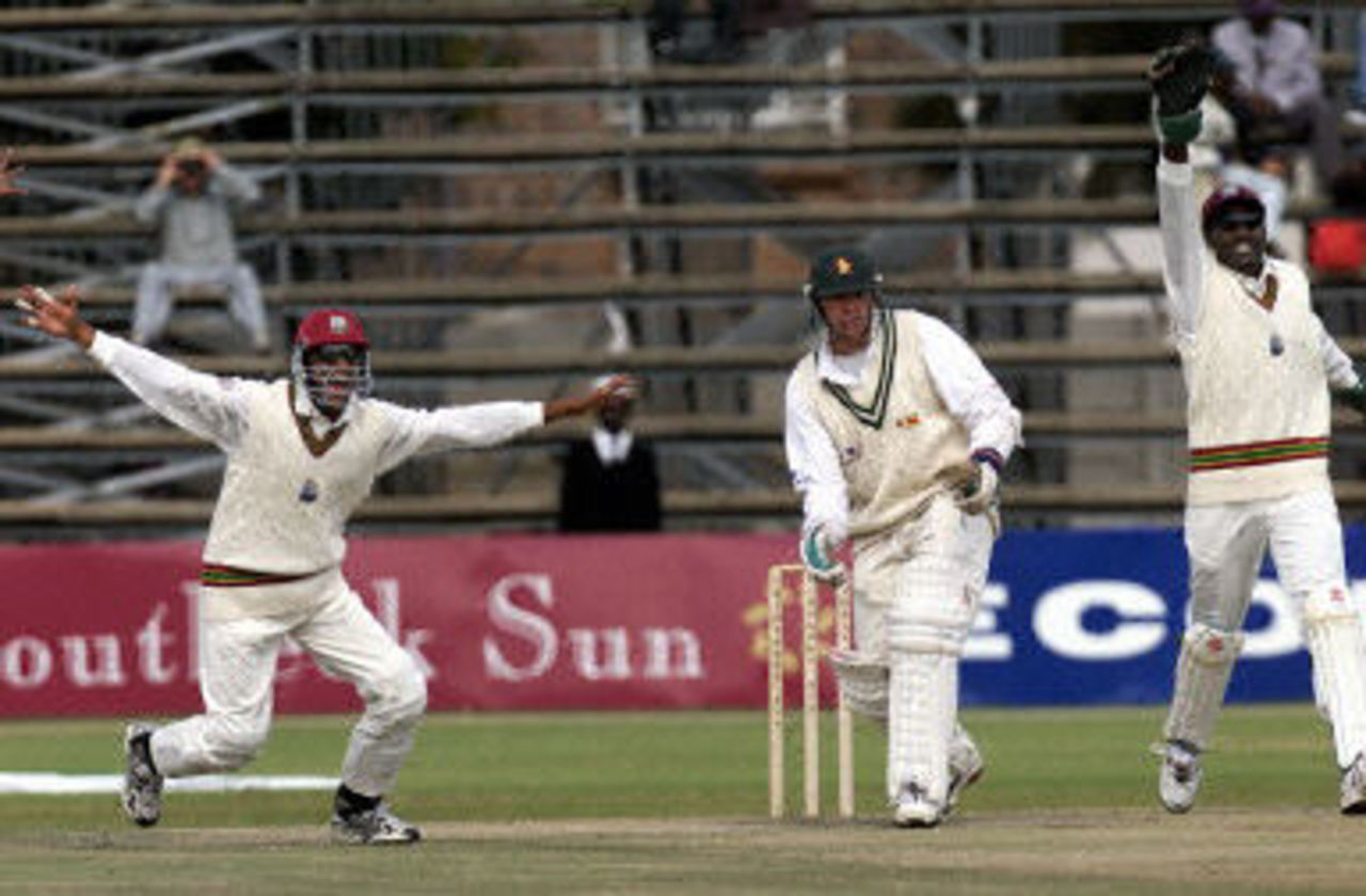 Courtney Brown and Darren Ganga appeal for LBW against Heath Streak, West Indies v Zimbabwe 2nd Test at Harare, 27-31 July 2001.