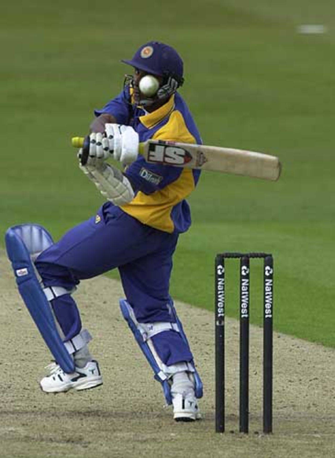 One in the eye for Chandana ?, keeping his eye on the ball, England v Sri Lanka at Leeds, July 2002