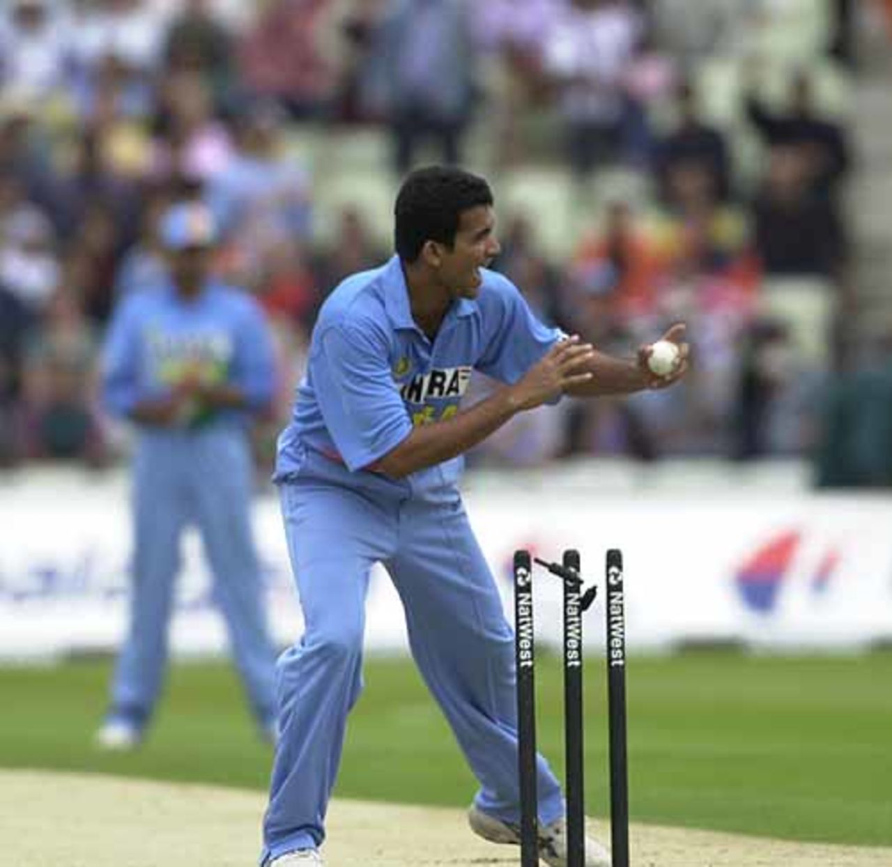 Zaheer Khan collects a delivery in trying to run out Atapattu, India v Sri Lanka at Birmingham, Julty 2002