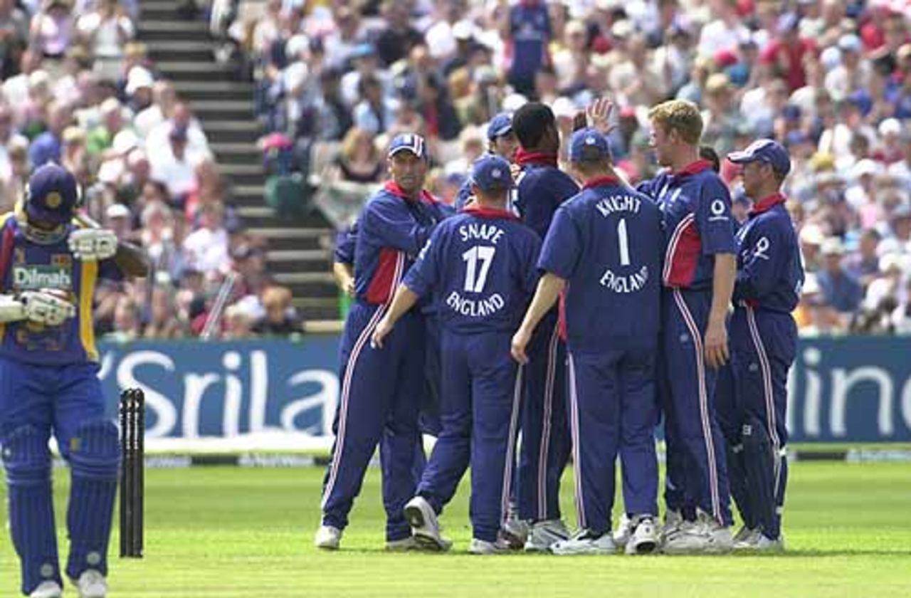 England celebrate as Jayasuriya departs the Manchester field, England v Sri Lanka at Manchester, July 2002