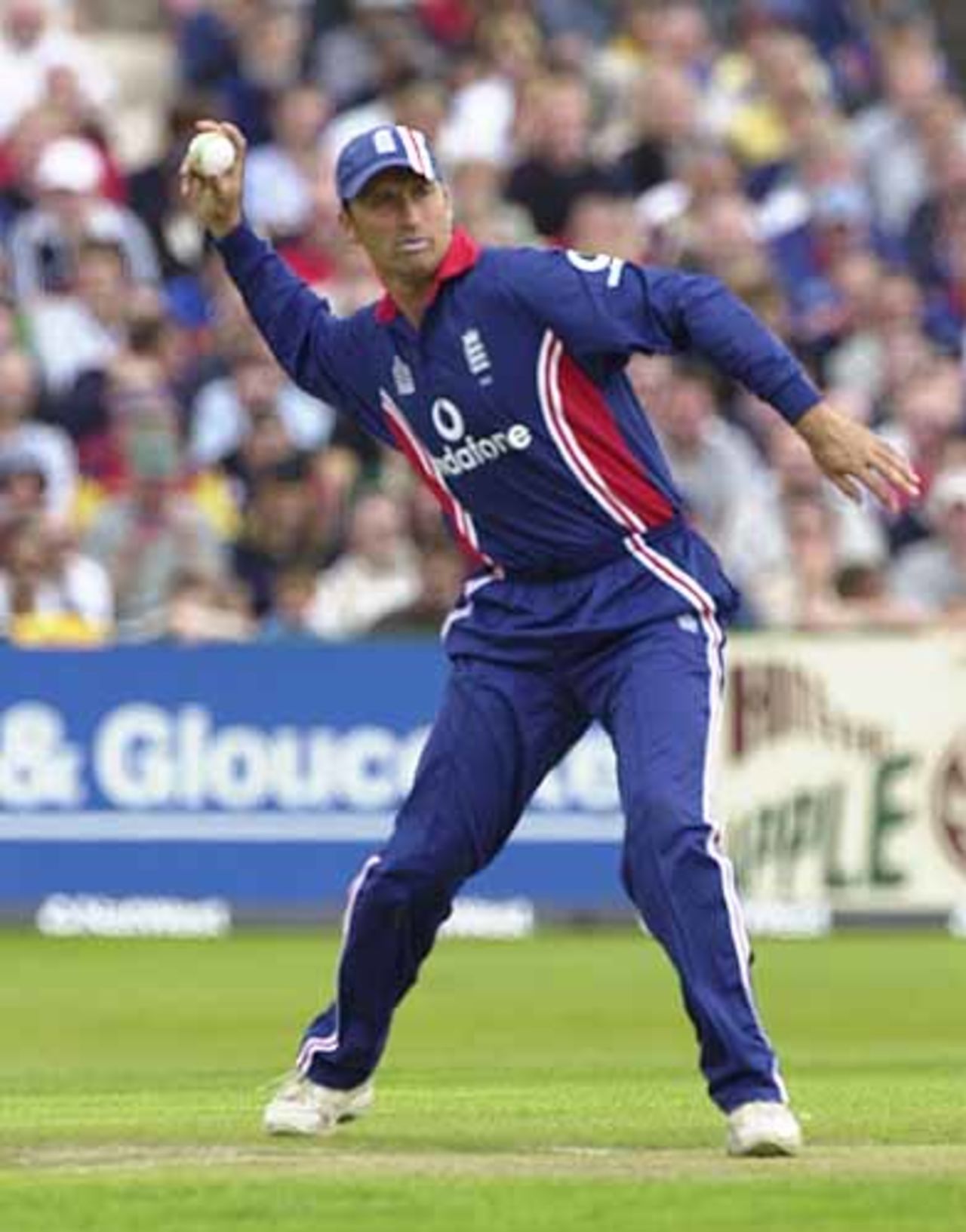 Nasser Hussain in action in the field, England v Sri Lanka at Manchester, July 2002