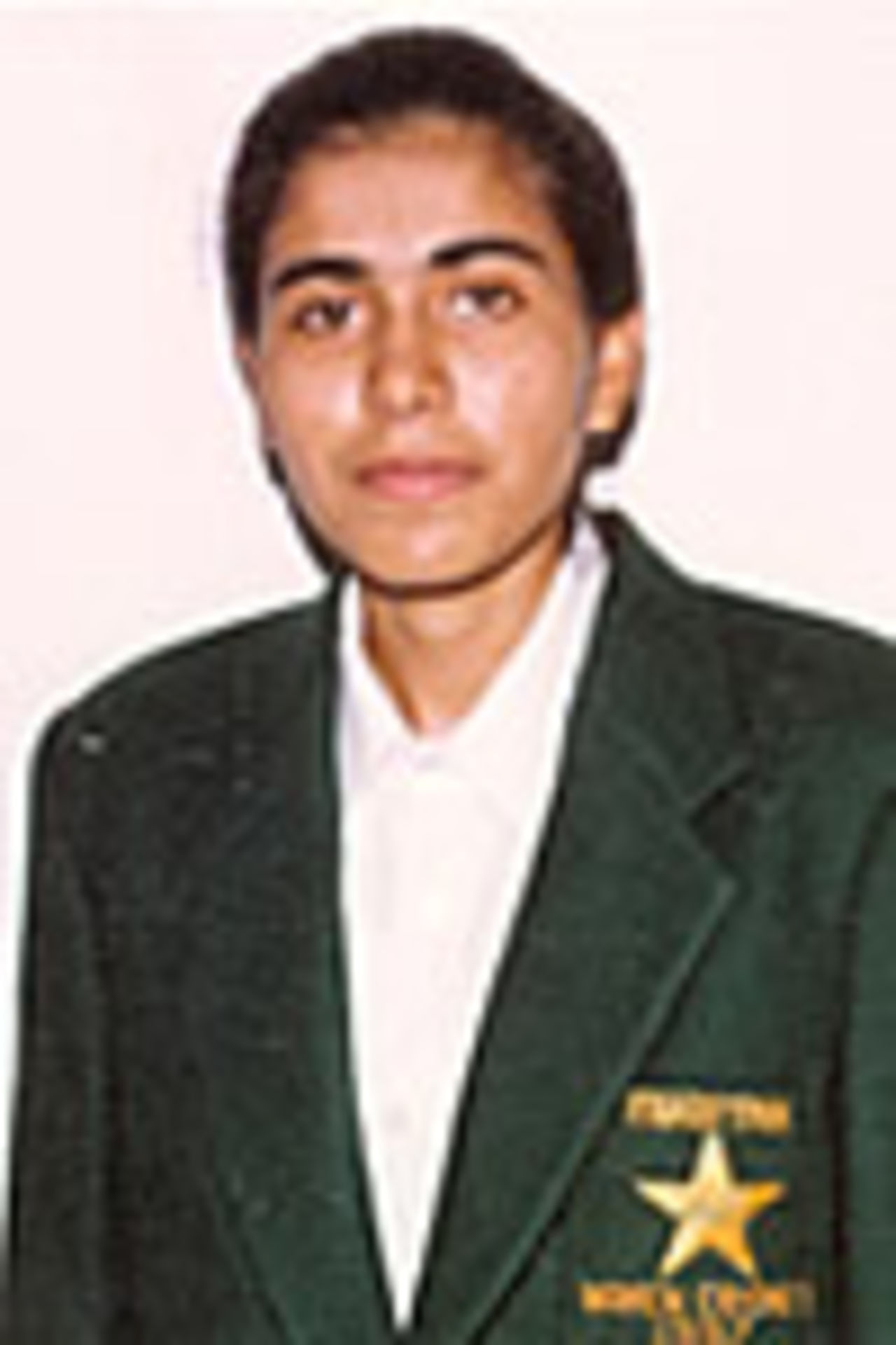 Uzma Malik - Portrait, Punjab Women Cricket Team - Green