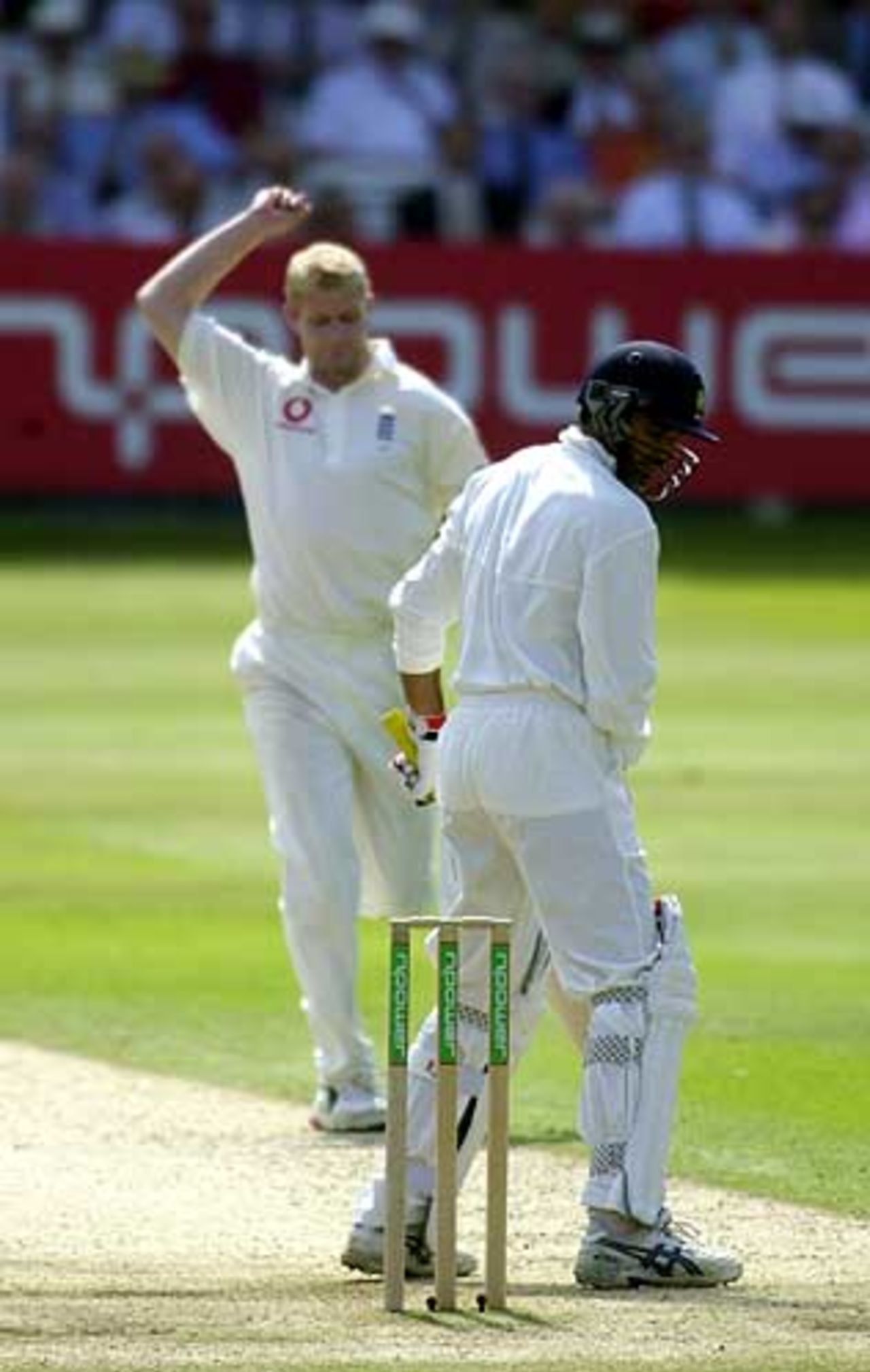 Hoggard gets Zaheer Khan out and the Indian first innings is over, England v India 1st npower Test at Lord's