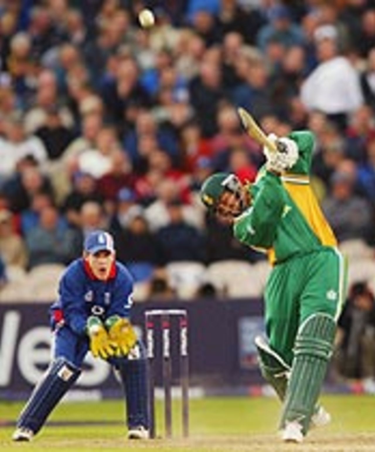 Jacques Kallis hits over the top