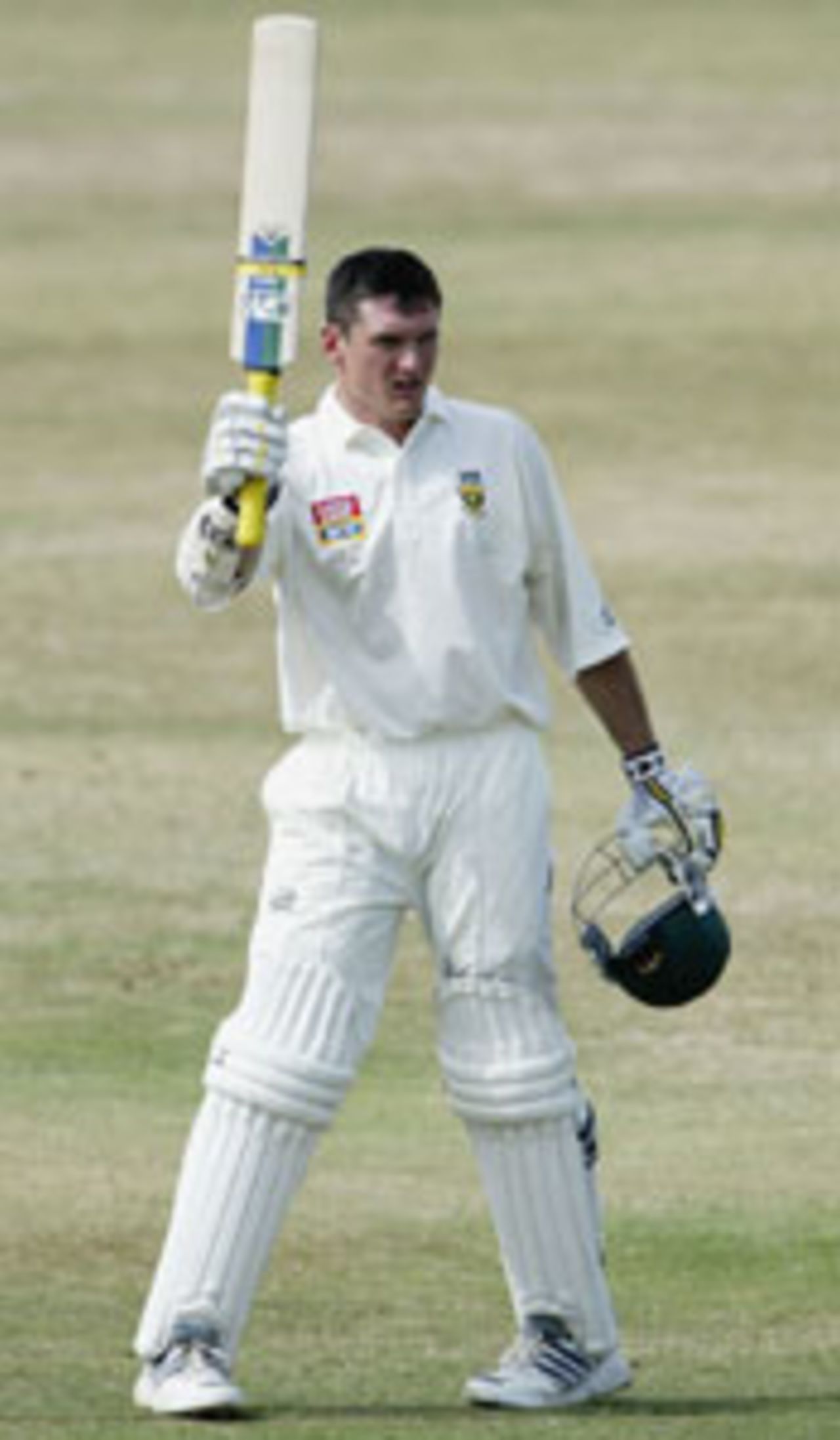 Graeme Smith acknowledging 100 v Somerset