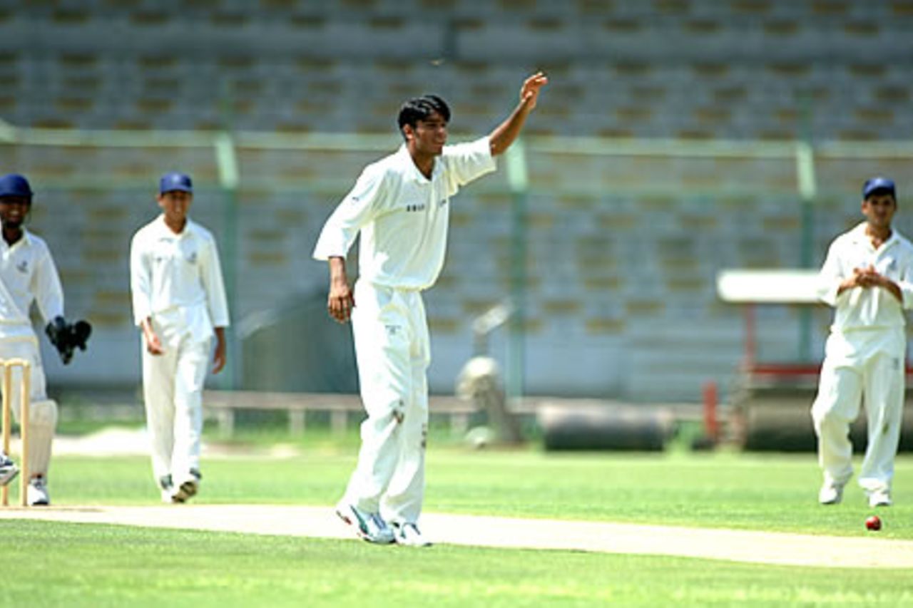 Pranav Mehta, Oman's wicketkeeper and Imran Younus appealing, Oman Under-19s v Thailand Under-19s at National Stadium Karachi, Youth Asia Cup 2003, 19 July 2003.
