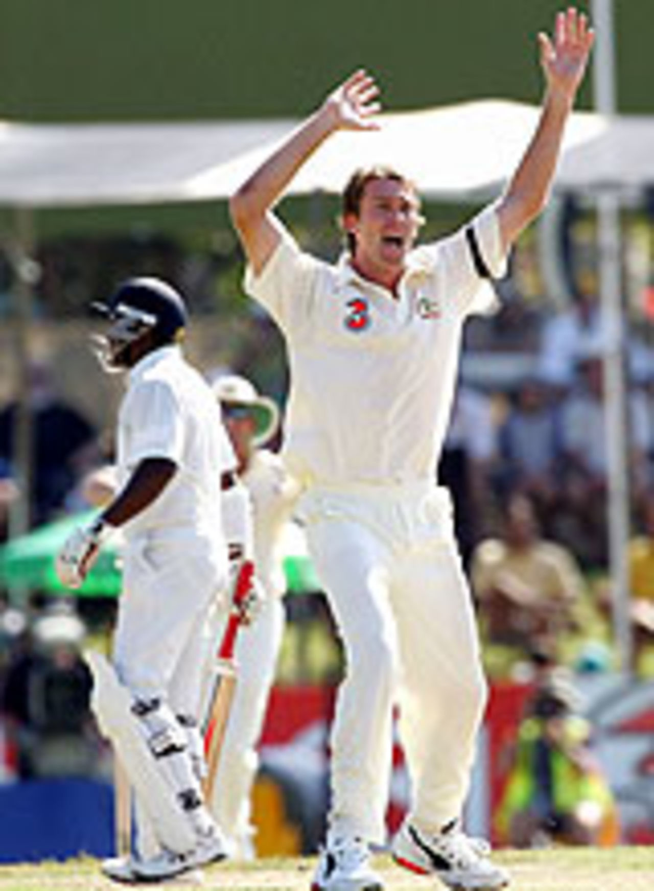 Glenn McGrath nabs Sanath Jayasuriya, Australia v Sri Lanka, Darwin, July 3, 2004