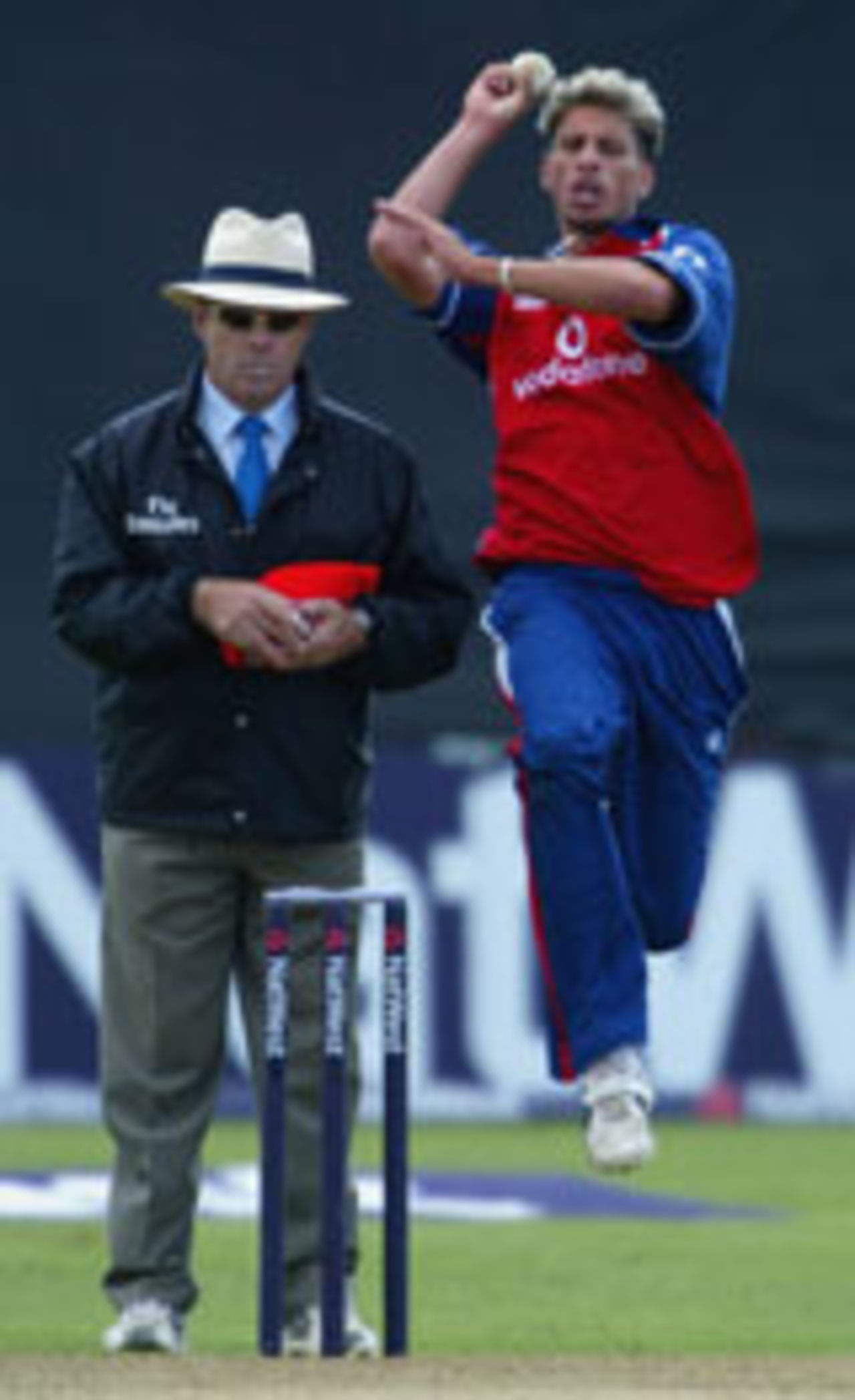 Sajid Mahmood bowling for England, v New Zealand, NatWest Series, July 4, 2004
