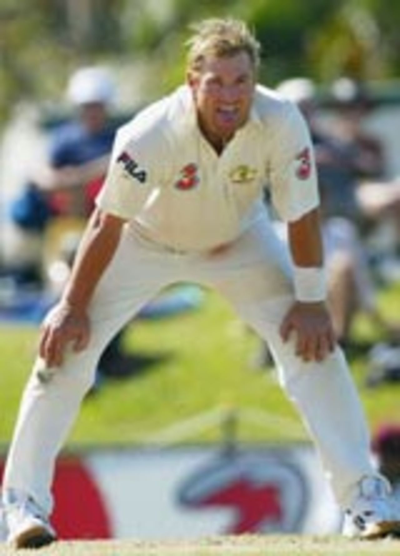 Shane Warne, hands on his knees, Australia v Sri Lanka, 2nd Test, Cairns, 5th day, July 13, 2004