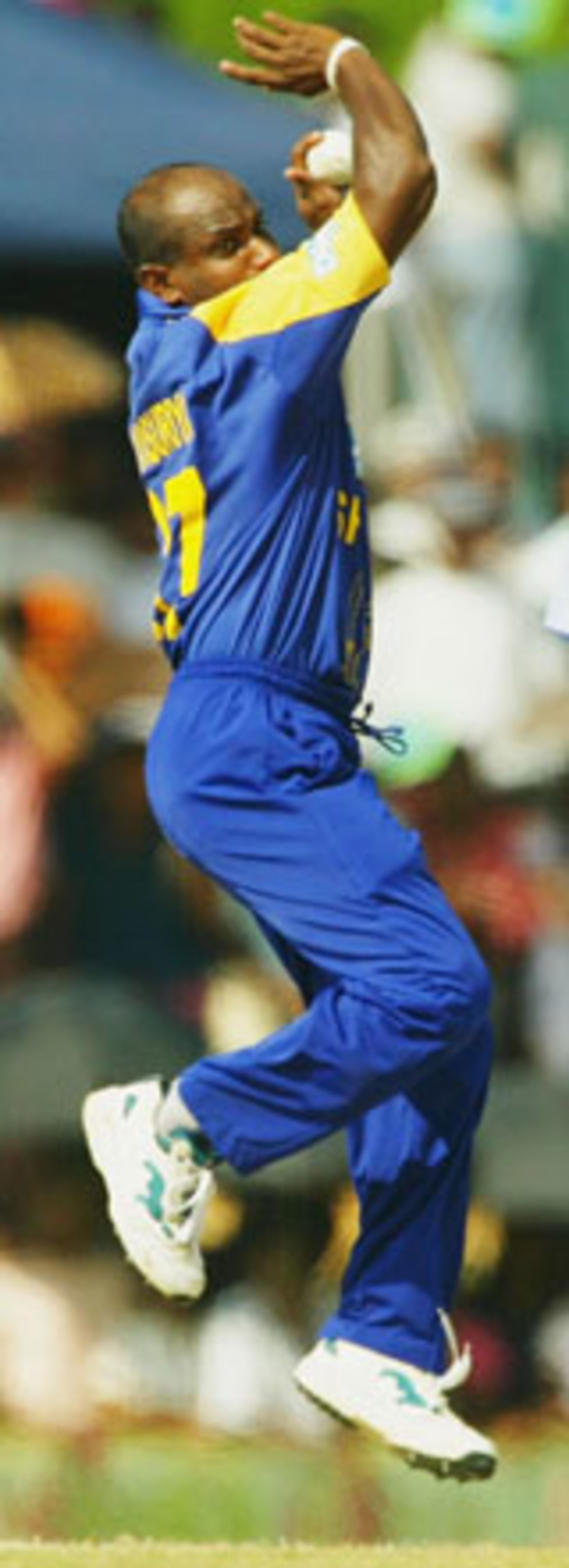 Sanath Jayasuriya bowling against Australia at Rangiri Dambulla Stadium, Australia v Sri Lanka, February 22 2004