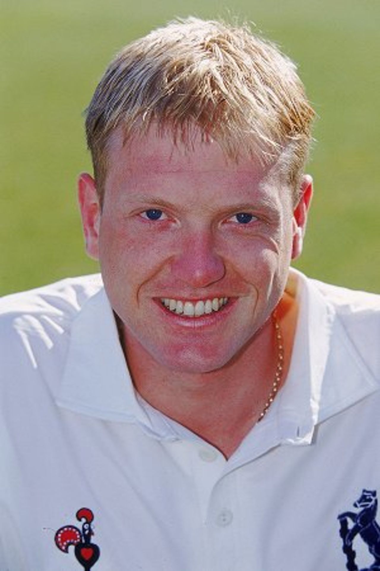6 Apr 2000: Portrait of Dominic Ostler taken at a Warwickshire County Cricket Club photocall at Edgbaston in Birmingham.