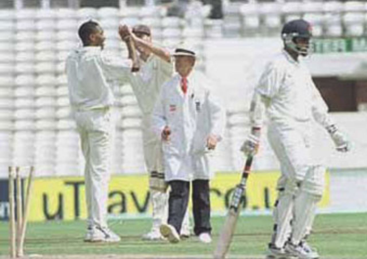 Ganguly trudges back to the pavilion after hitting his wicket, PPP healthcare County Championship Division One, 2000, Surrey v Lancashire, Kennington Oval, London, 02-05 August 2000(Day 3).