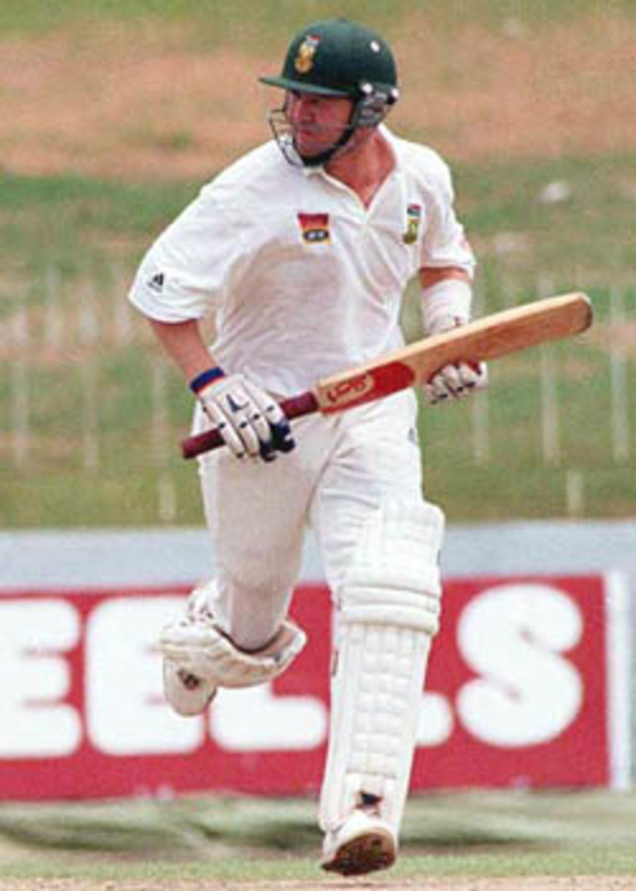Daryll Cullinan takes a quick single, South Africa in Sri Lanka, 2000/01, 3rd Test, Sri Lanka v South Africa, Sinhalese Sports Club Ground, Colombo, 06-10 August 2000 (Day 1).