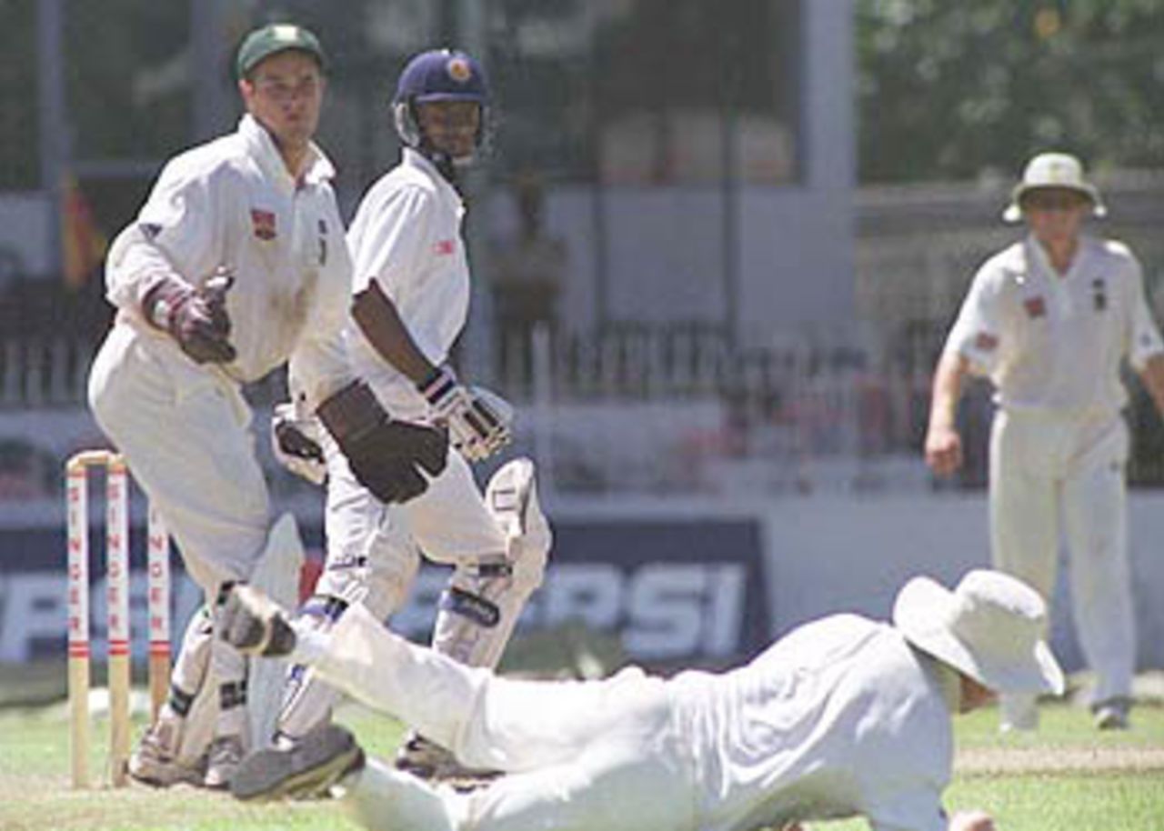 Upul Chandana watches anxiously after nicking the ball to the slips, South Africa in Sri Lanka, 2000/01, 3rd Test, Sri Lanka v South Africa, Sinhalese Sports Club Ground, Colombo, 06-10 August 2000 (Day 3).