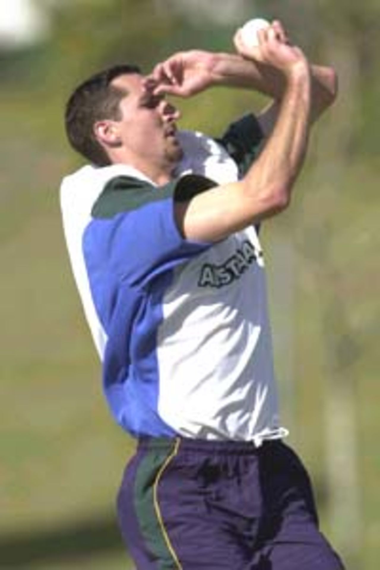 10 Aug 2000: Jason Gillespie of Australia in action at training for the Australian Cricket team at Allan Border Field in Brisbane, Australia. The Australian team are preparing for Super Challenge 2000 against South Africa.