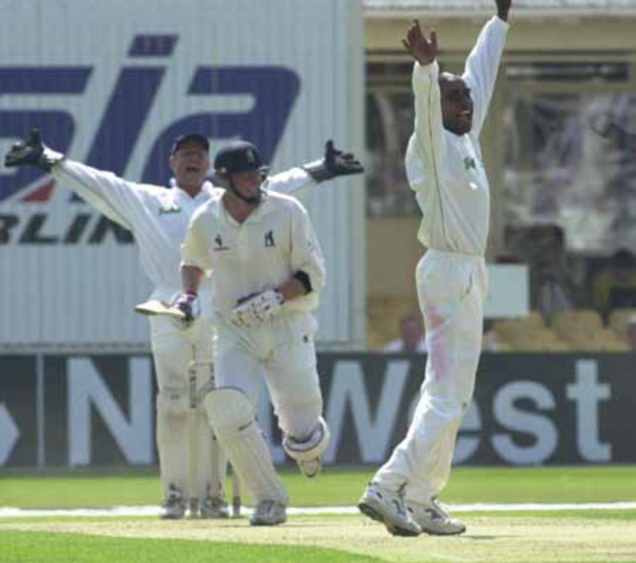 Warks v Hants, NatWest Trophy semi final, Edgbaston 2000
