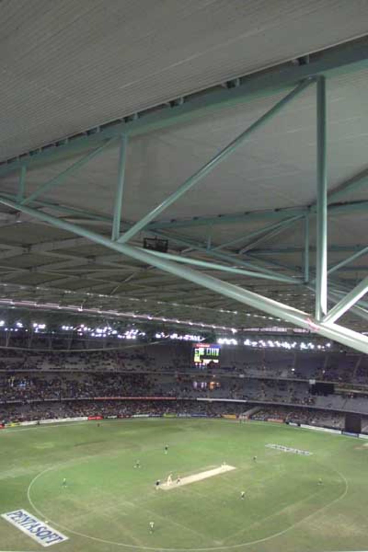 16 Aug 2000: General scenes from the roof in the match between Australia and South Africa, in game one of the Super Challenge 2000, played at Colonial Stadium in Melbourne, Australia. This is the first game of cricket to be played indoors.