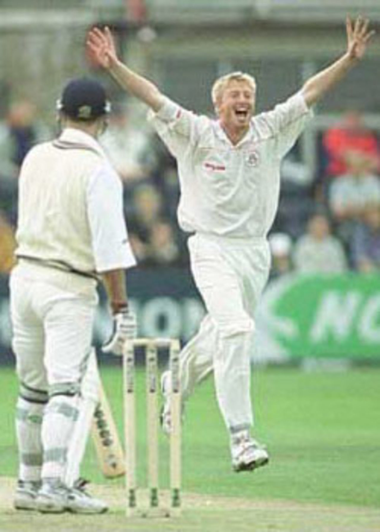 Chapple makes a vociferous appeal against Barnett for a caught behind, NatWest Trophy, 2000, 2nd Semi Final, Gloucestershire v Lancashire, The Royal & Sun Alliance County Ground, Bristol 13 August 2000.