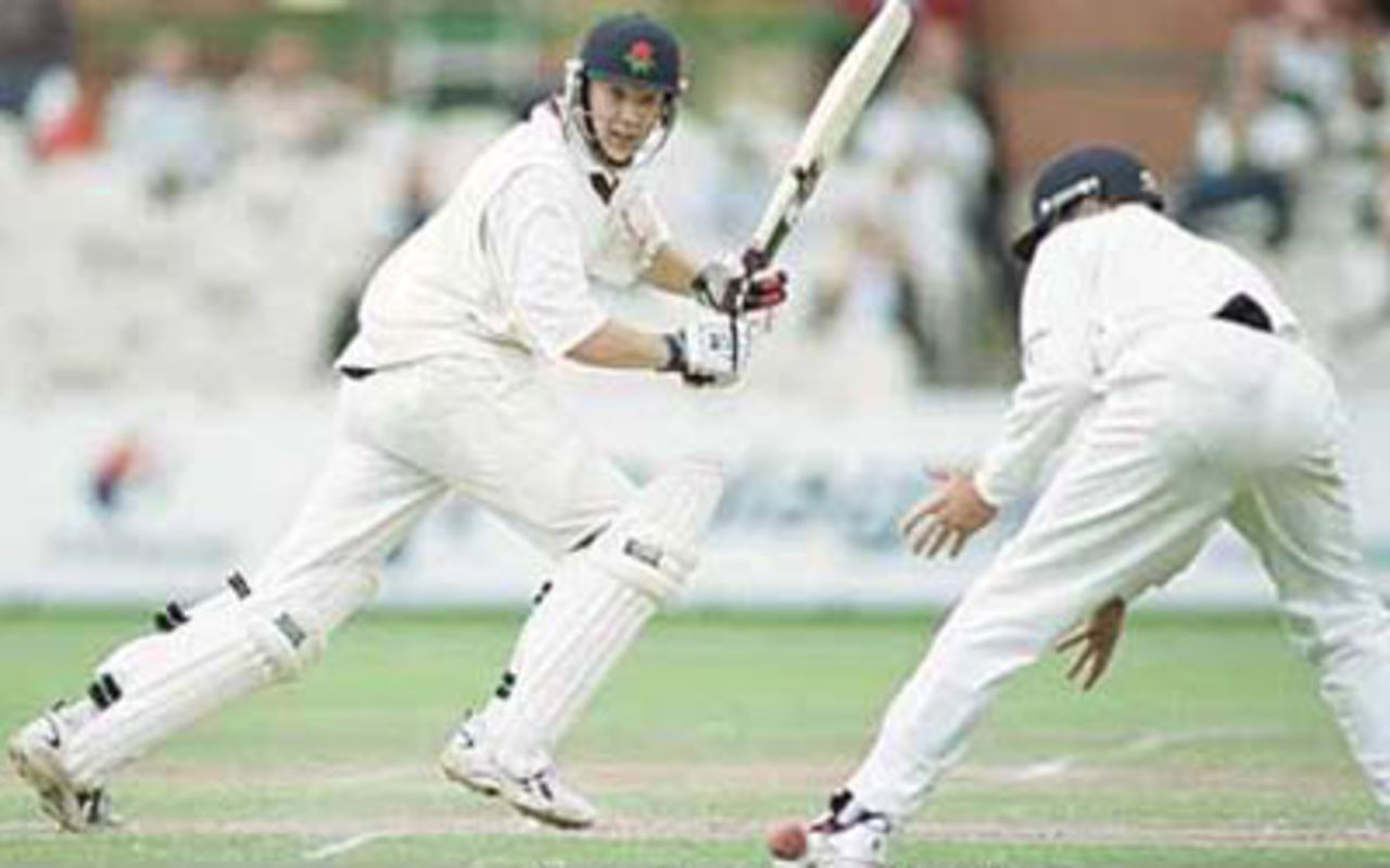 Chris Schofield sets off for a quick single after beating the fielder, PPP healthcare County Championship Division One, 2000, Lancashire v Kent, Old Trafford, Manchester, 17-20 August 2000(Day 2).